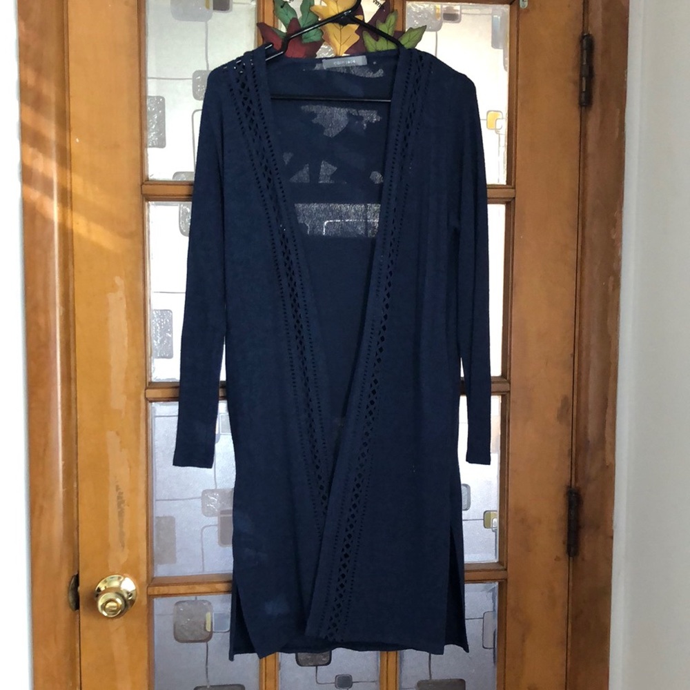 Size Small women’s shrug
